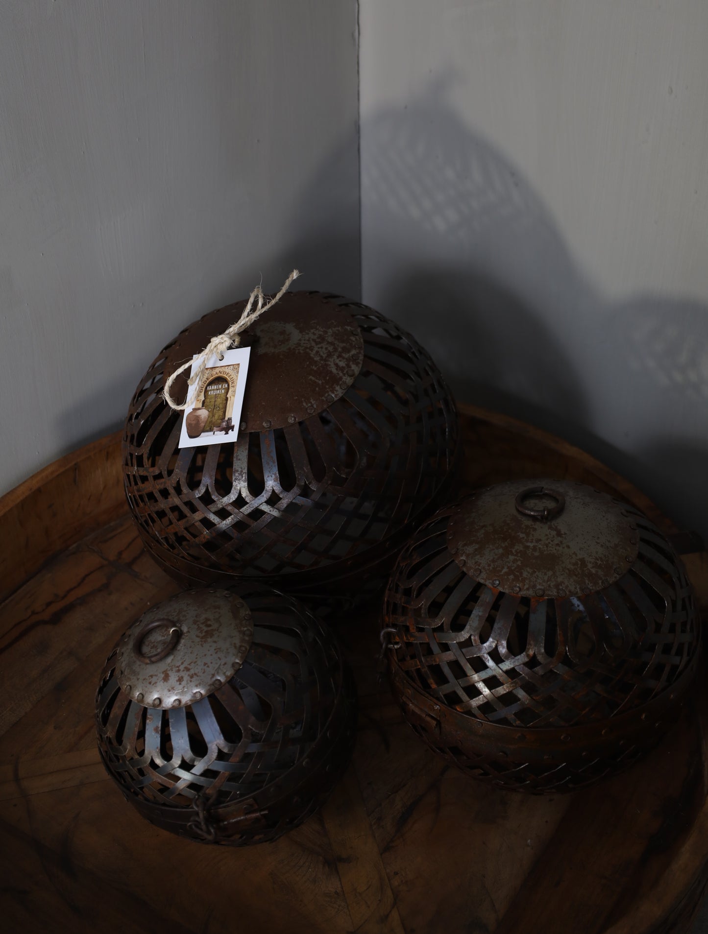 Metalen set van 3 roestballen