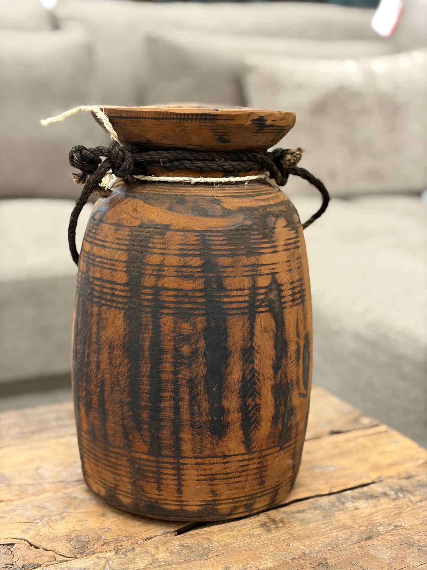 Houten Nepalese Kruik groot