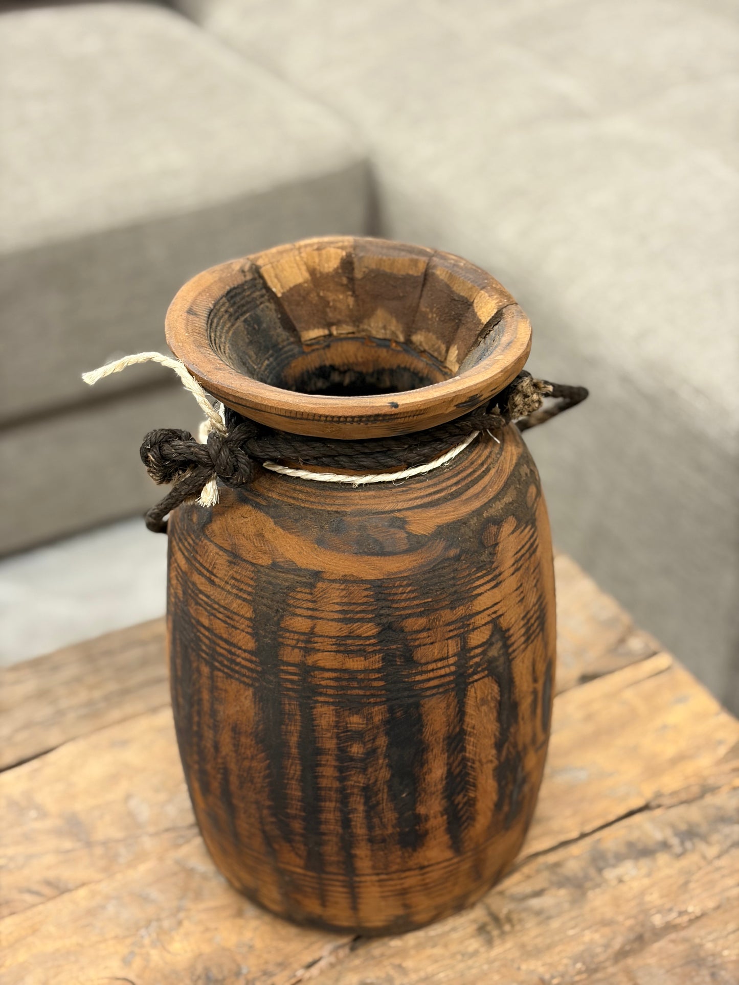 Houten Nepalese Kruik groot