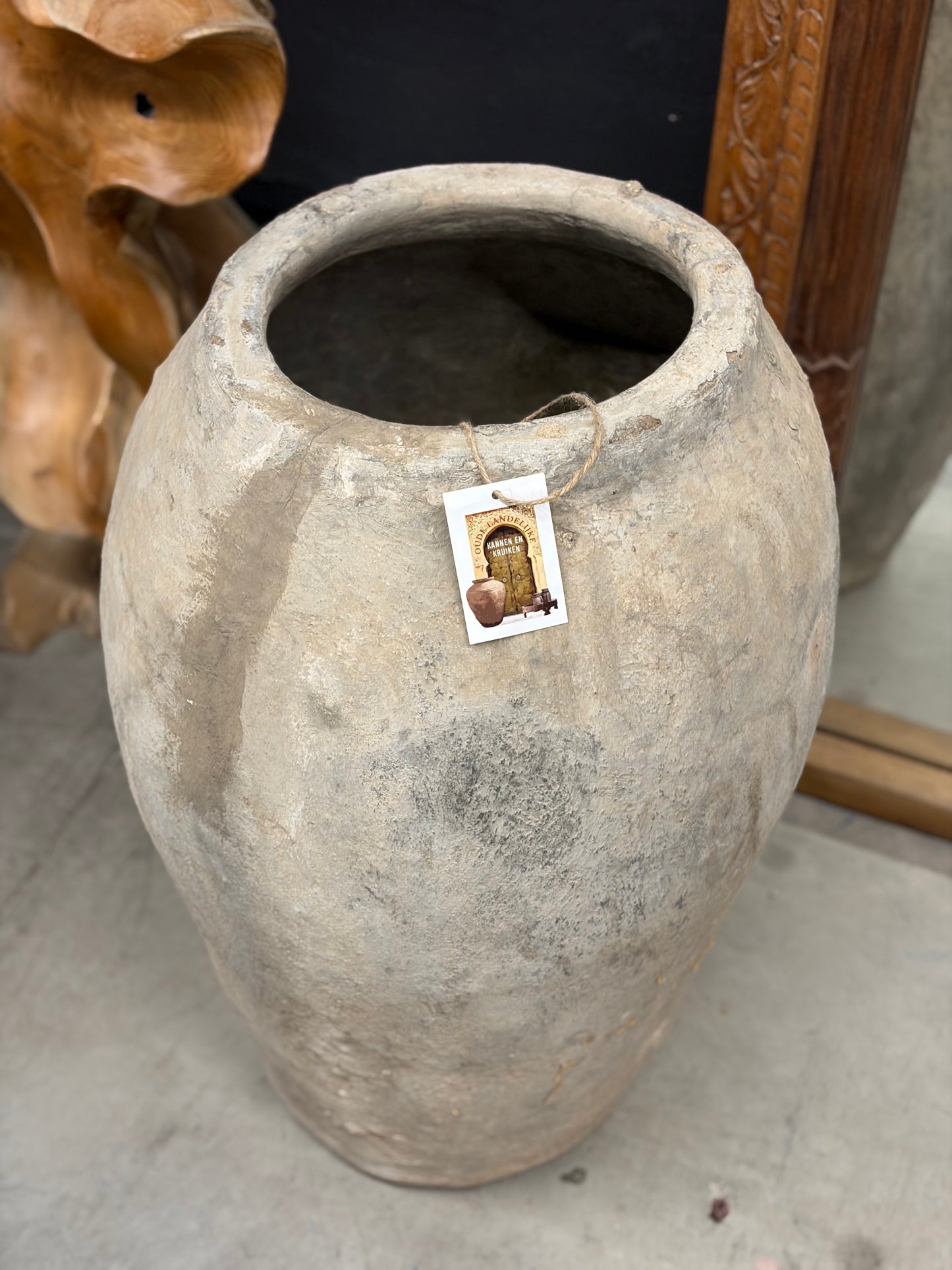 Middelgrote oude kruiken uit India Nr 3